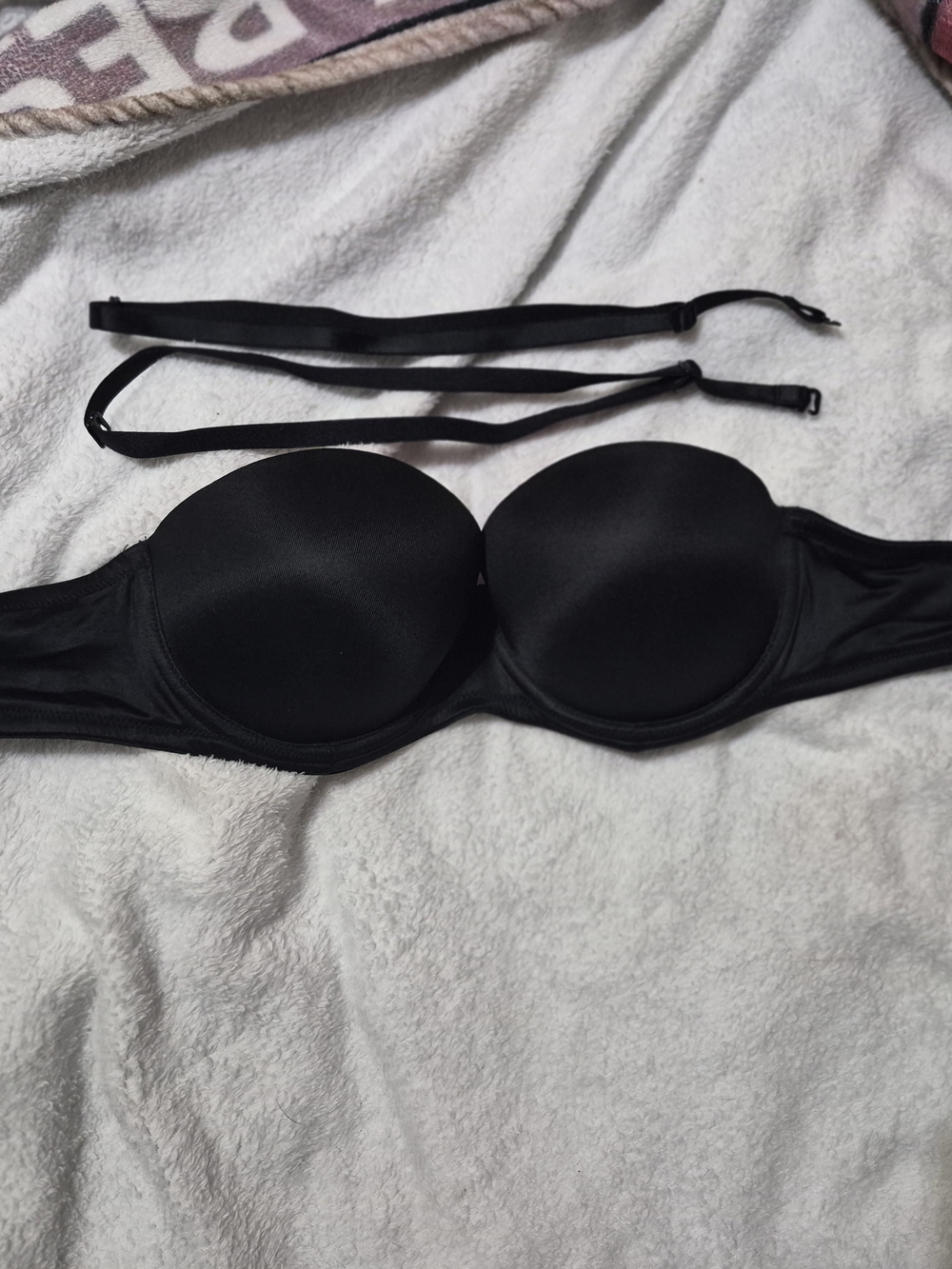 PINK Victoria's Secret Black Strapless Convertible Bra with Removable Straps